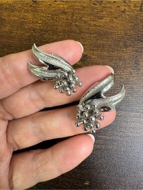 MARBOUX Silver Tone Floral Cluster Clip-On Earrings - 1960’s